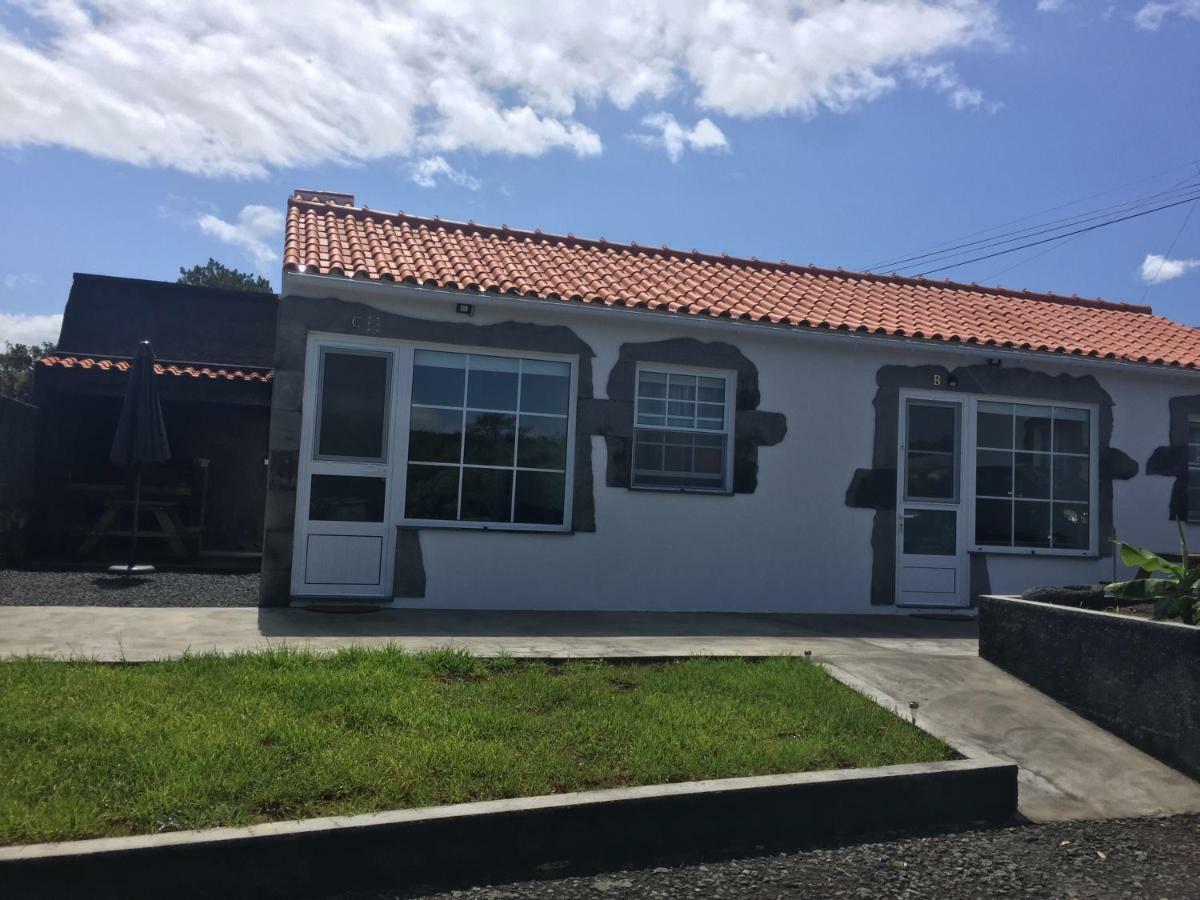 Апартаменти Casas Do Navalhao Са́н-Ро́ке-ду-Пі́ку Номер фото